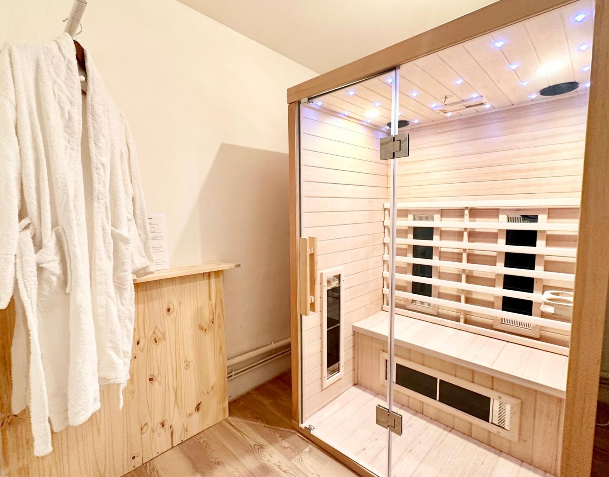 Le Spa Etoile - Baignoire Balneo Et Sauna Privatif Mont-de-Marsan Ngoại thất bức ảnh