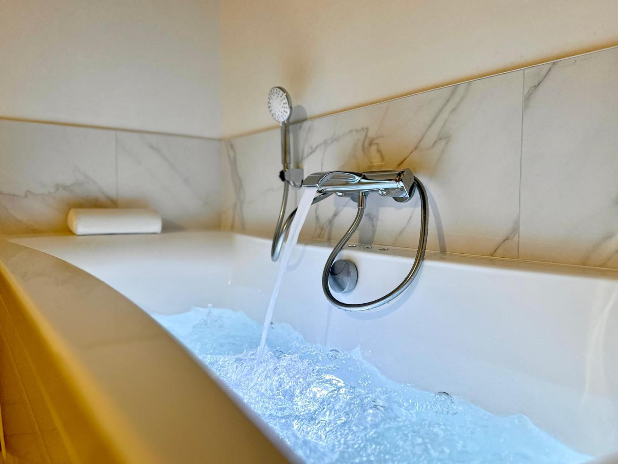 Le Spa Etoile - Baignoire Balneo Et Sauna Privatif Mont-de-Marsan Ngoại thất bức ảnh